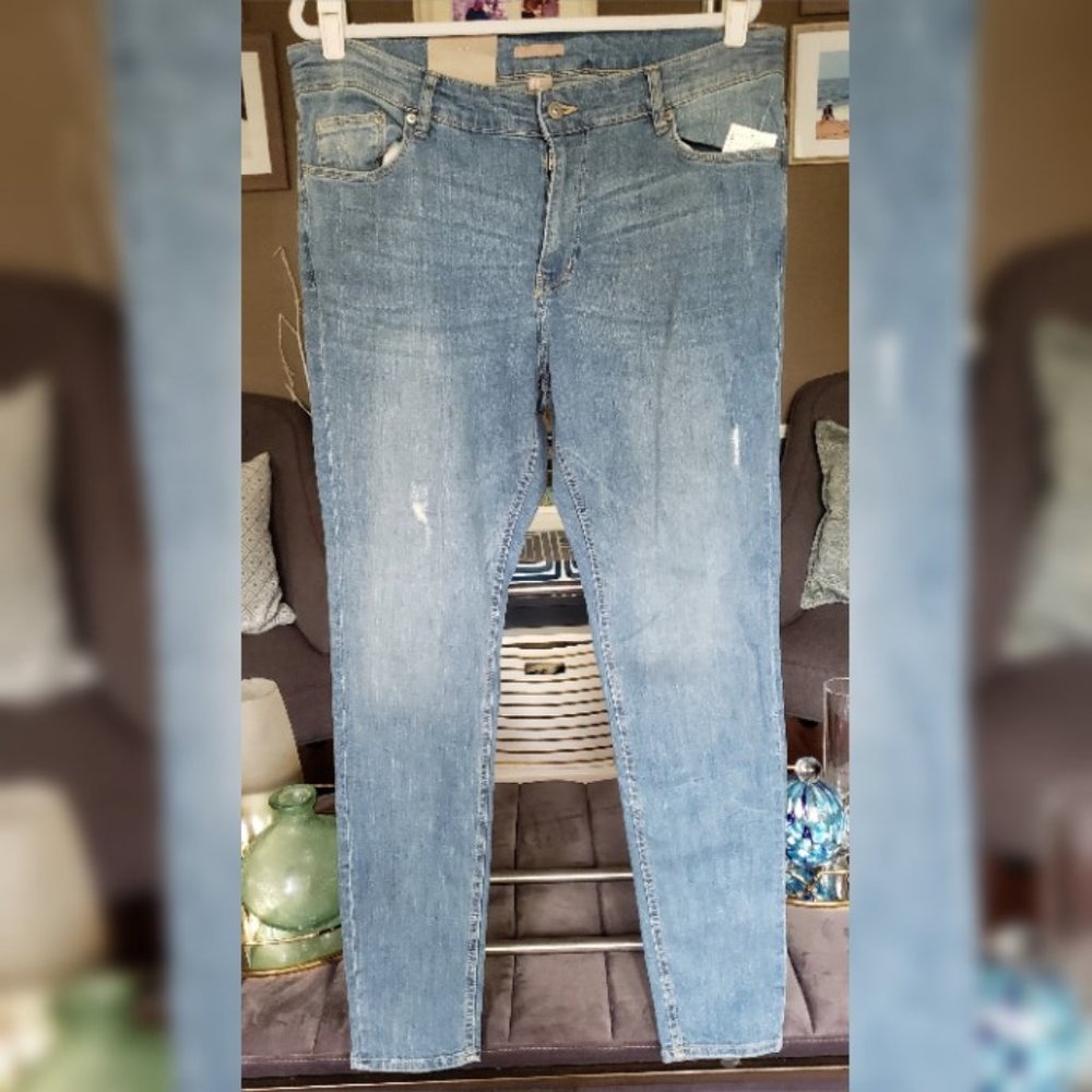 H&M Sqin Jeans Size 20